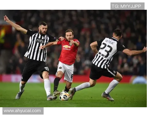 拉纳卡与比尔森球队激战正酣谁能在比赛中笑到最后