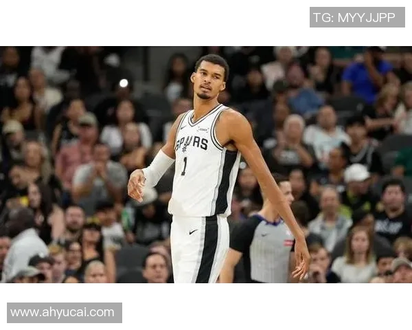 马刺与鹈鹕比赛推迟原因揭秘球迷期待何时重赛